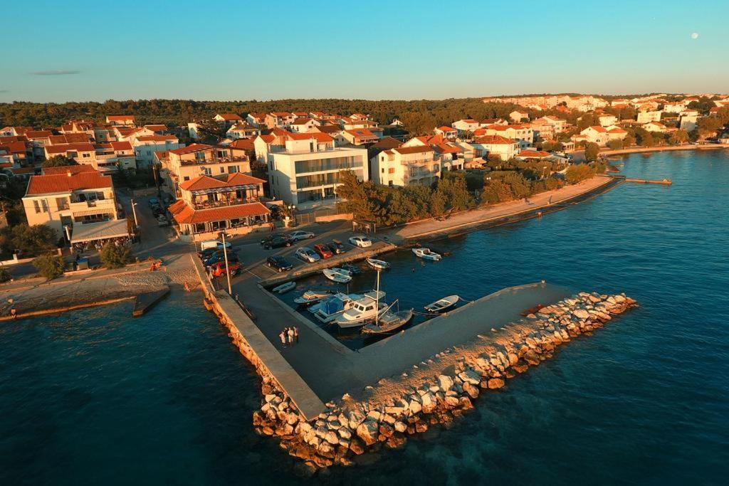 Peaceful Apartment 30 Meters From Sea Zadar Exterior photo